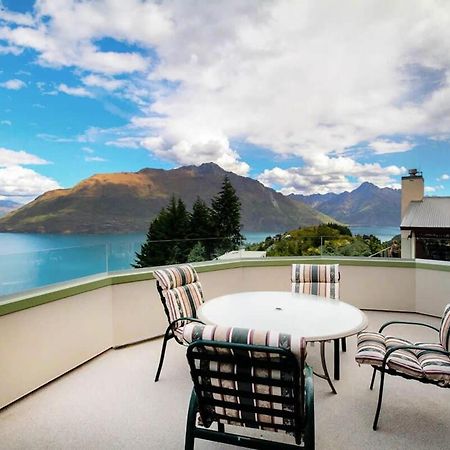 Villa Ruby'S Fernhill Vista à Queenstown Extérieur photo