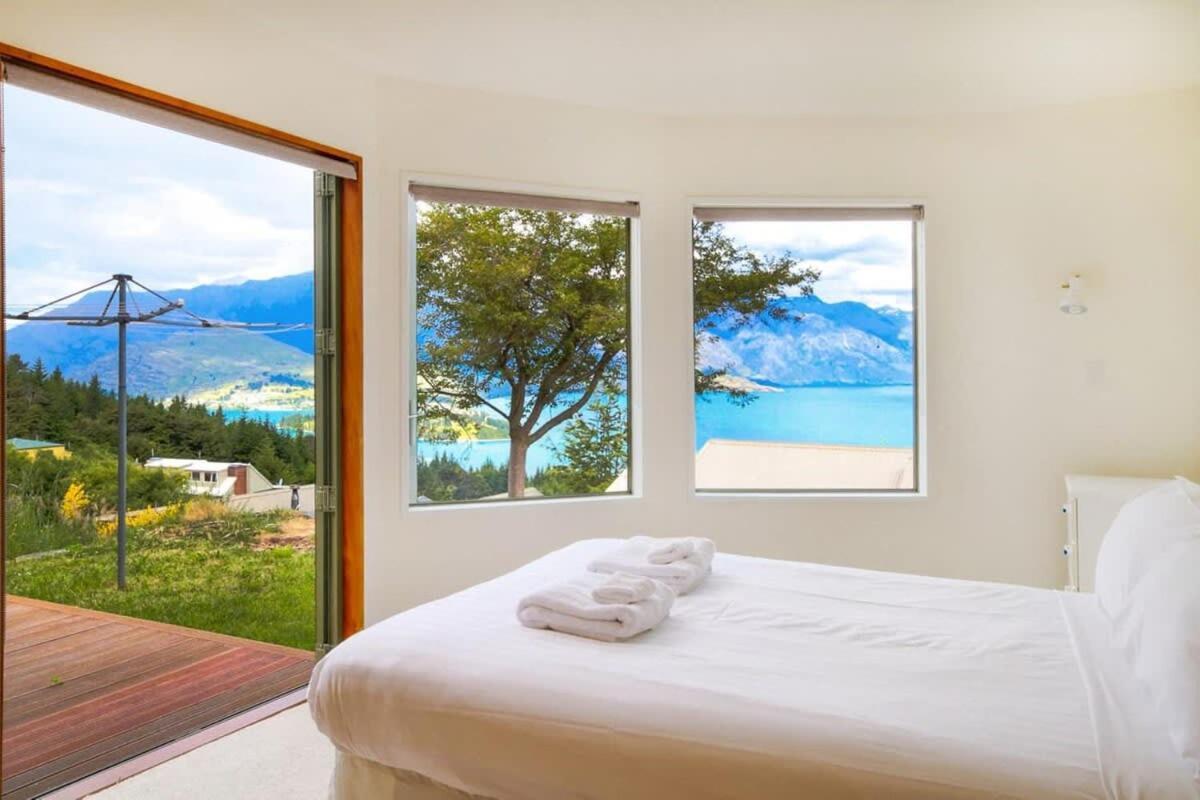 Villa Ruby'S Fernhill Vista à Queenstown Extérieur photo